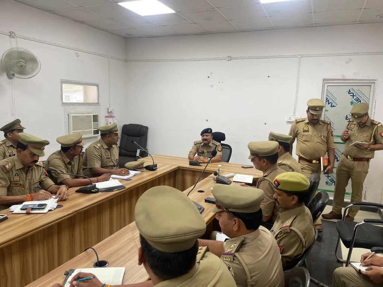 पूर्वी जोन की पुलिस को पुलिस उपायुक्त ने पढ़ाया विशेष जनसहभागिता का पाठ