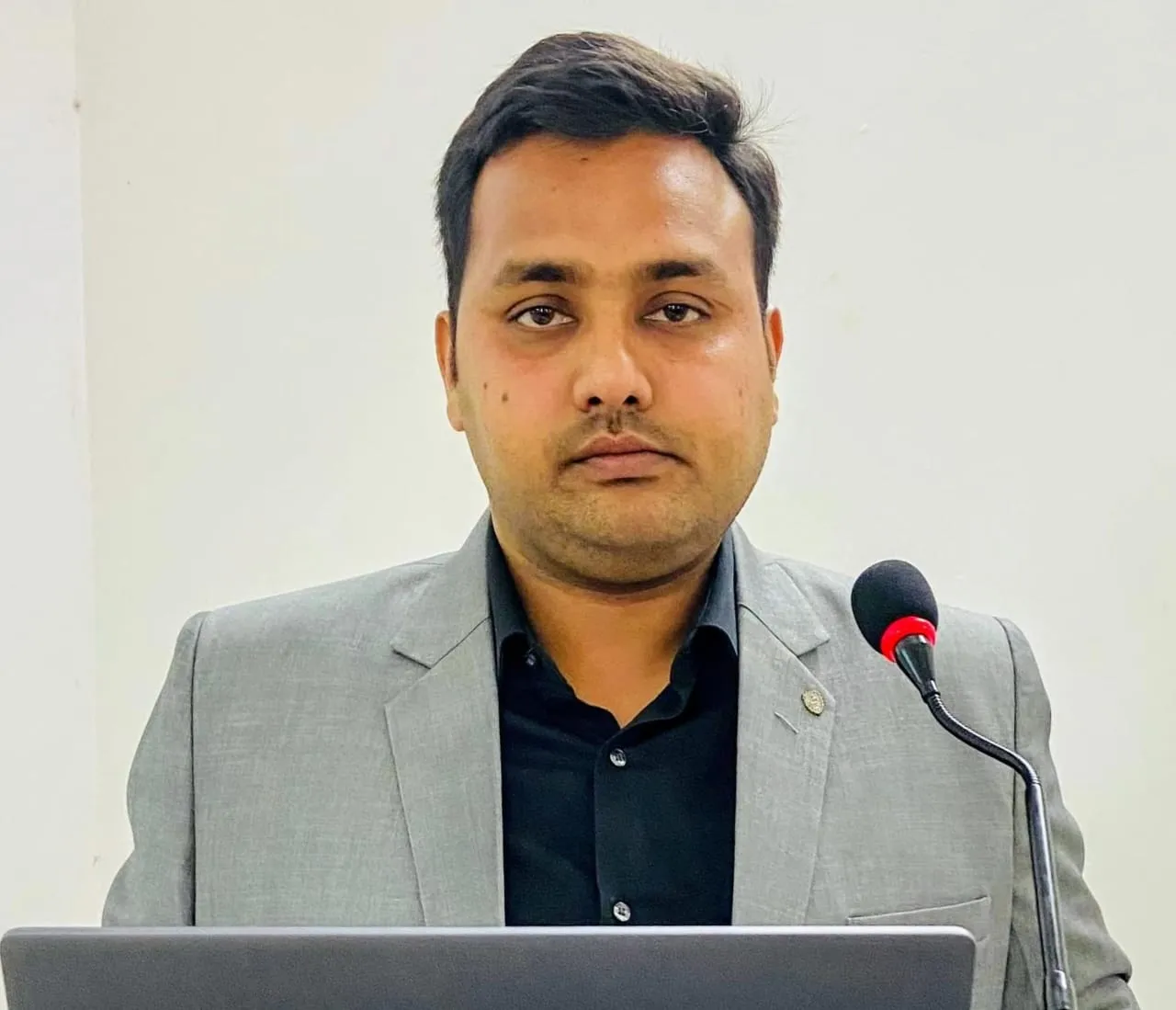 एकलव्य आवासीय विद्यालय में शिक्षक पद पर अशोक का चयन