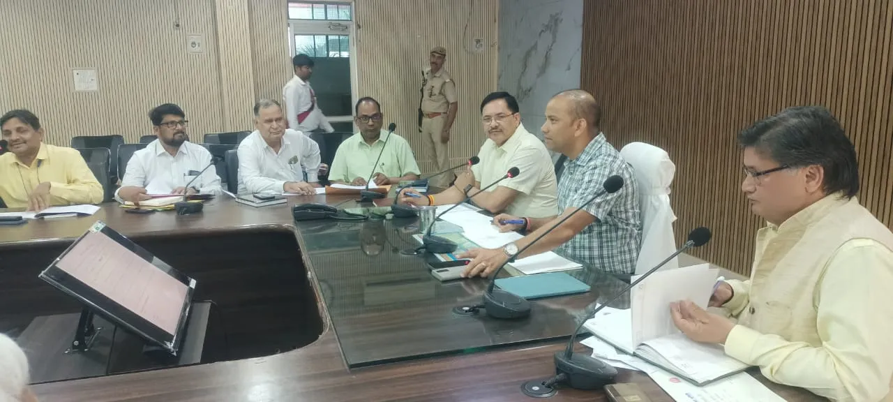 जिलाधिकारी की अध्यक्षता में जिला स्वास्थ्य समिति, शासी निकाय की बैठक हुई सम्पन्न