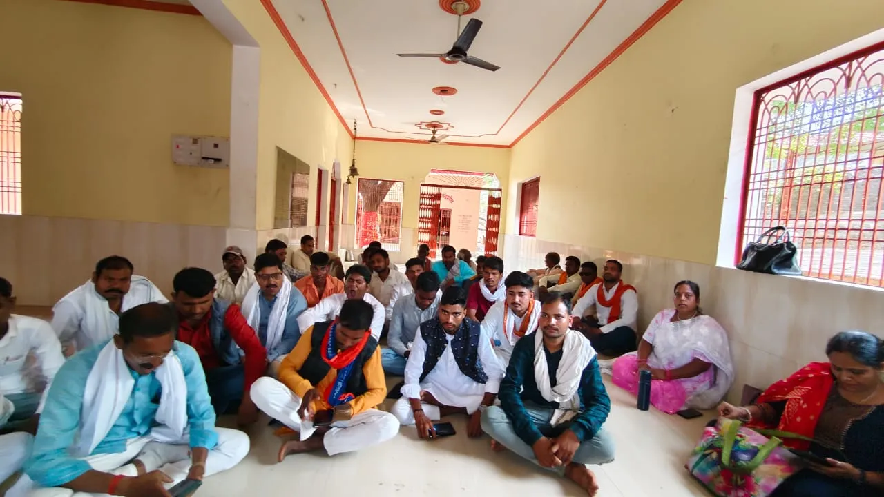 अपना दल (एस) ओबरा विधानसभा की मासिक बैठक संगठन विस्तार और मजबूती पर जोर