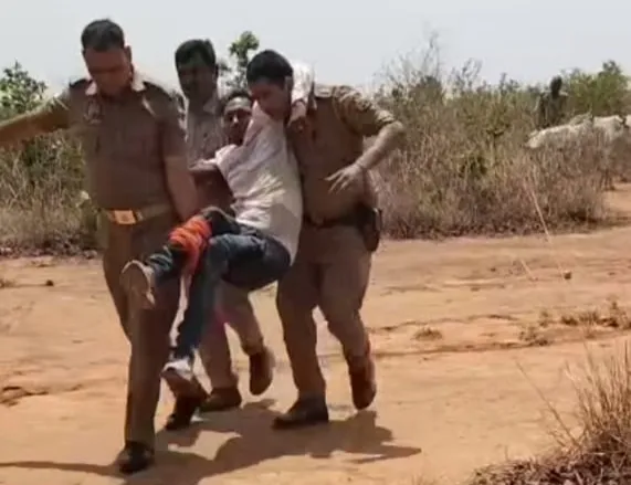 सोनभद्र में गौ-तस्करों से मुठभेड़ एक तस्कर गिरफ्तार, पुलिस की ताबड़तोड़ कार्रवाई