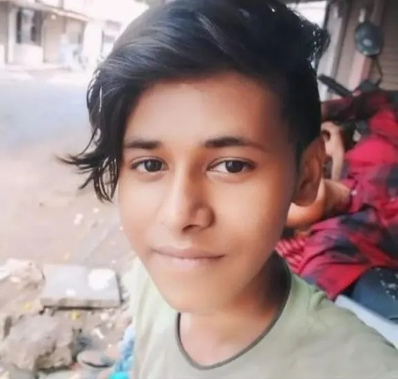 मार्ग दुर्घटना में एक की मौत, दो घायल