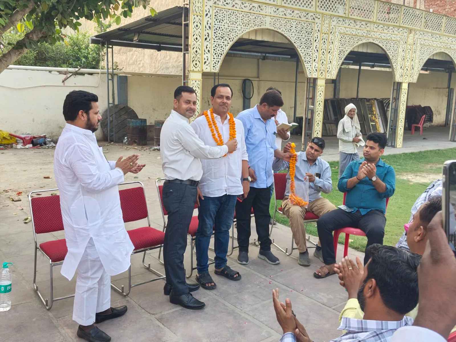 मानवाधिकार परिषद के जिला संरक्षक वने दीपक चौधरी