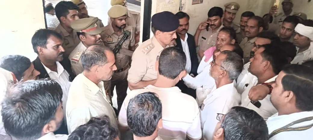 सम्पूर्ण समाधान दिवस का अधिवक्ताओं ने किया बहिष्कार