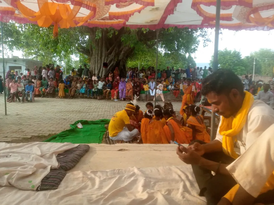 रुदौली में आदिवासियों ने की वीरांगना महारानी दुर्गावती की गोंगो पूजा