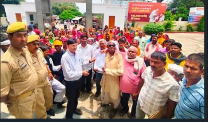 मनरेगा मजदूरों को नही मिली मजदूरी, आन्दोलन की चेतावनी