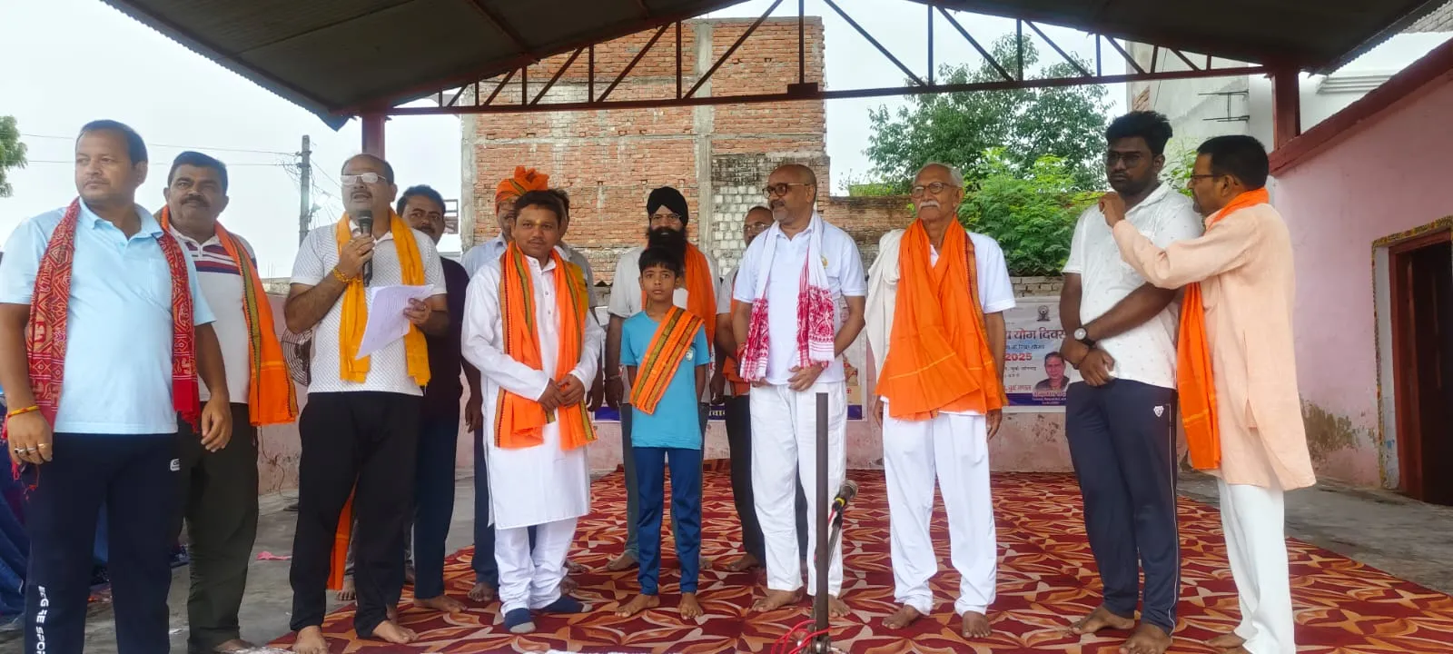 जिद्दी बनिए योग के लिए योगी संकटमोचन का 11वें अंतर्राष्ट्रीय योग दिवस पर संदेश