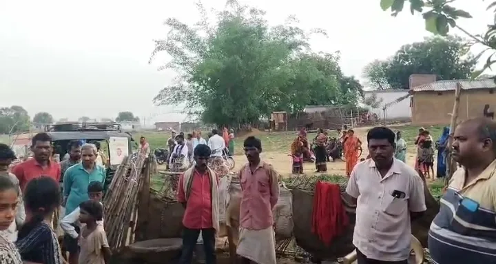 सोनभद्र चोपन के सिंदुरिया गांव में सर्पदंश से नेत्रहीन महिला की दु:खद मौत, झाड़-फूंक के चक्कर में गंवाई जान