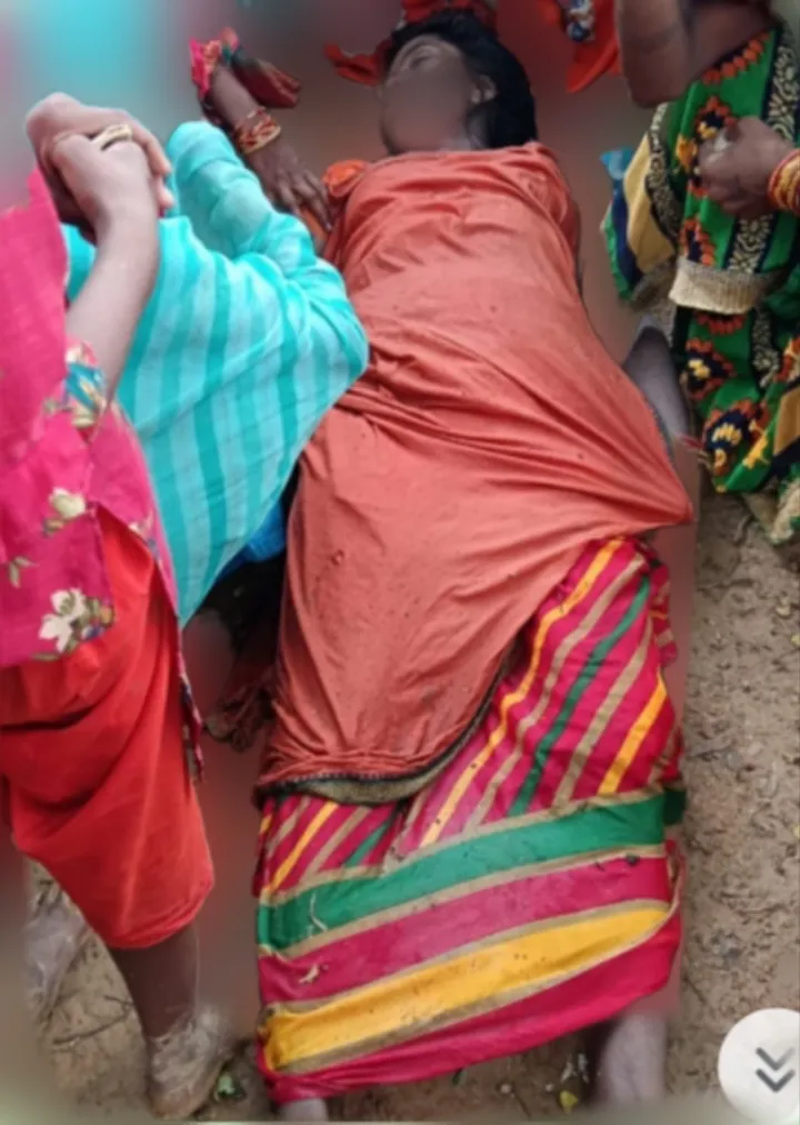 सोनभद्र निगाईं में वज्रपात से महिला की दर्दनाक मौत, तीन बच्चों पर टूटा दु:खों का पहाड़