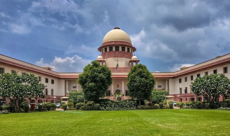 सुप्रीम कोर्ट ने बलात्कार के मामले में 23 वर्षीय प्रभावशाली व्यक्ति को अंतरिम जमानत दी।