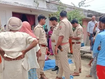 Kushinagar : क्रूर बहु लाठी से पीटकर मुंहबोली ससुर की कर दी हत्या  