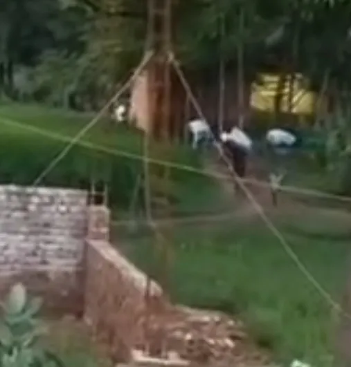 तमाम चौकसी के दावे फेल, भगवानपुर के पगडंडियों से बड़े पैमाने पर हो रही चीनी की तस्करी