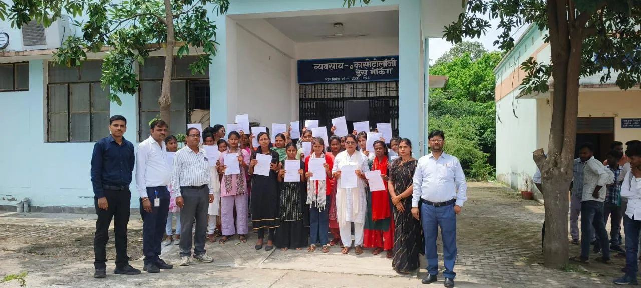 राजकीय आईटीआई दुद्धी में प्रधानमंत्री राष्ट्रीय शिक्षुता मेला आयोजित, 166 युवाओं को मिला रोजगार का अवसर