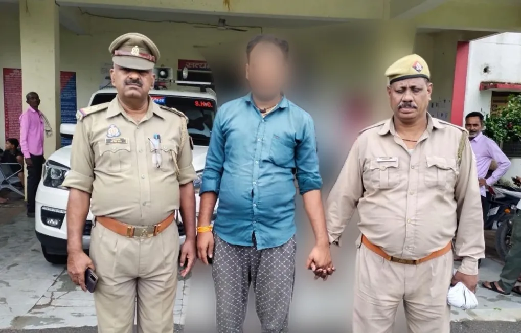 ओबरा पुलिस व खनन विभाग की संयुक्त टीम द्वारा अवैध परिवहन कर रहे 04 वाहन पर किया मुकदमा दर्ज ,किया गिरफ्तार
