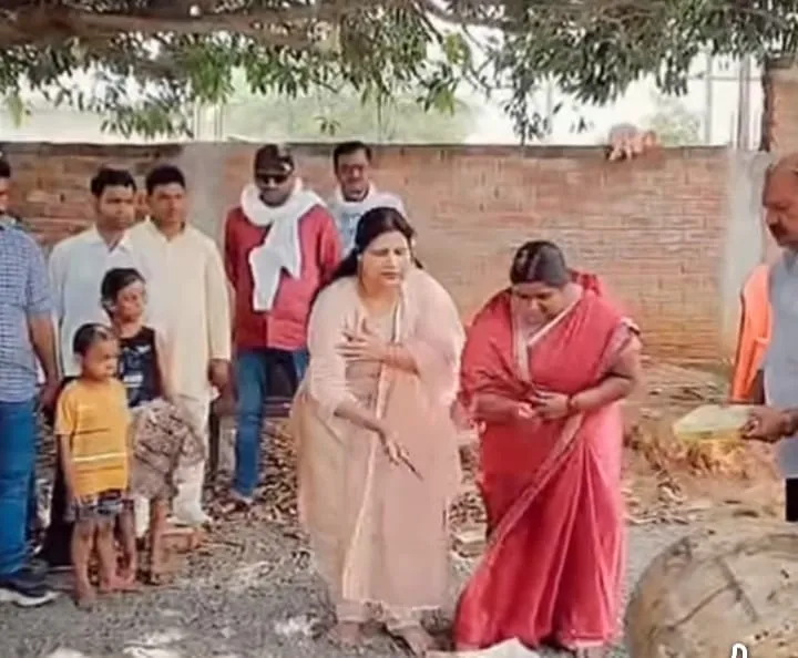 ओबरा नगर में नई सड़क का शुभारंभ विकास का नया अध्याय