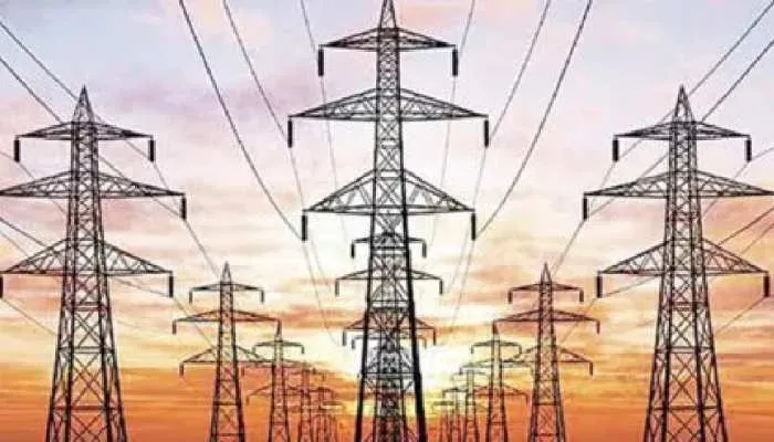बादशाही सब स्टेशन 33/11 केवी में तकनीकी ख़राबी से बिजली आपूर्ति ठप