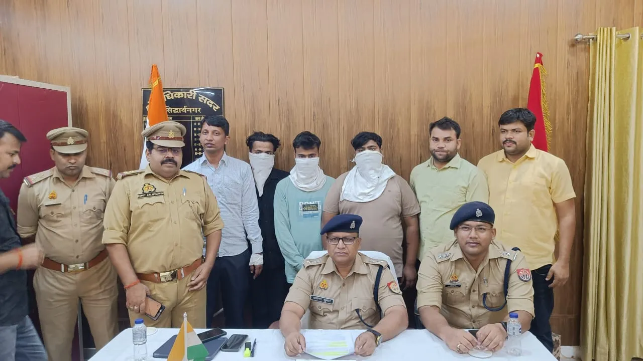 सिद्धार्थनगर में फर्जी ट्रक और कबाड़ स्क्रैप चोरी में तीन गिरफ्तार