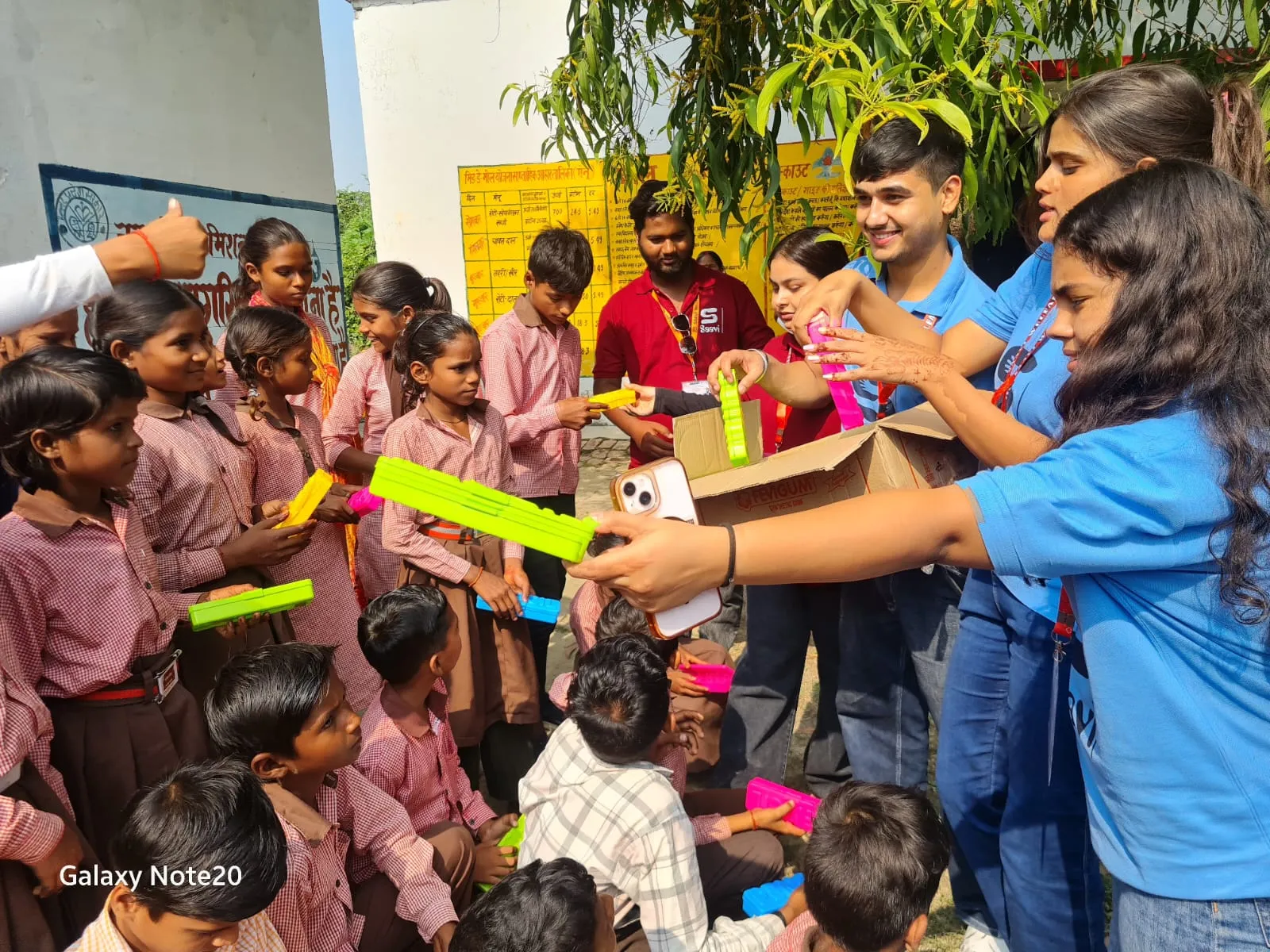 सावी वेलफेयर सोसाइटी ने “नन्हे सितारे उत्सव” में बच्चों के चेहरों पर खिलाई मुस्कान