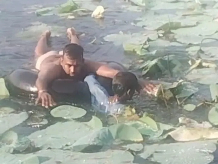 प्रतिबंधित चित्तौड़गढ़ जलाशय में ट्यूब के सहारे मछलीमार कर रहे शिकारी- अधिकारी मौन, सवालों के घेरे में प्रशासन