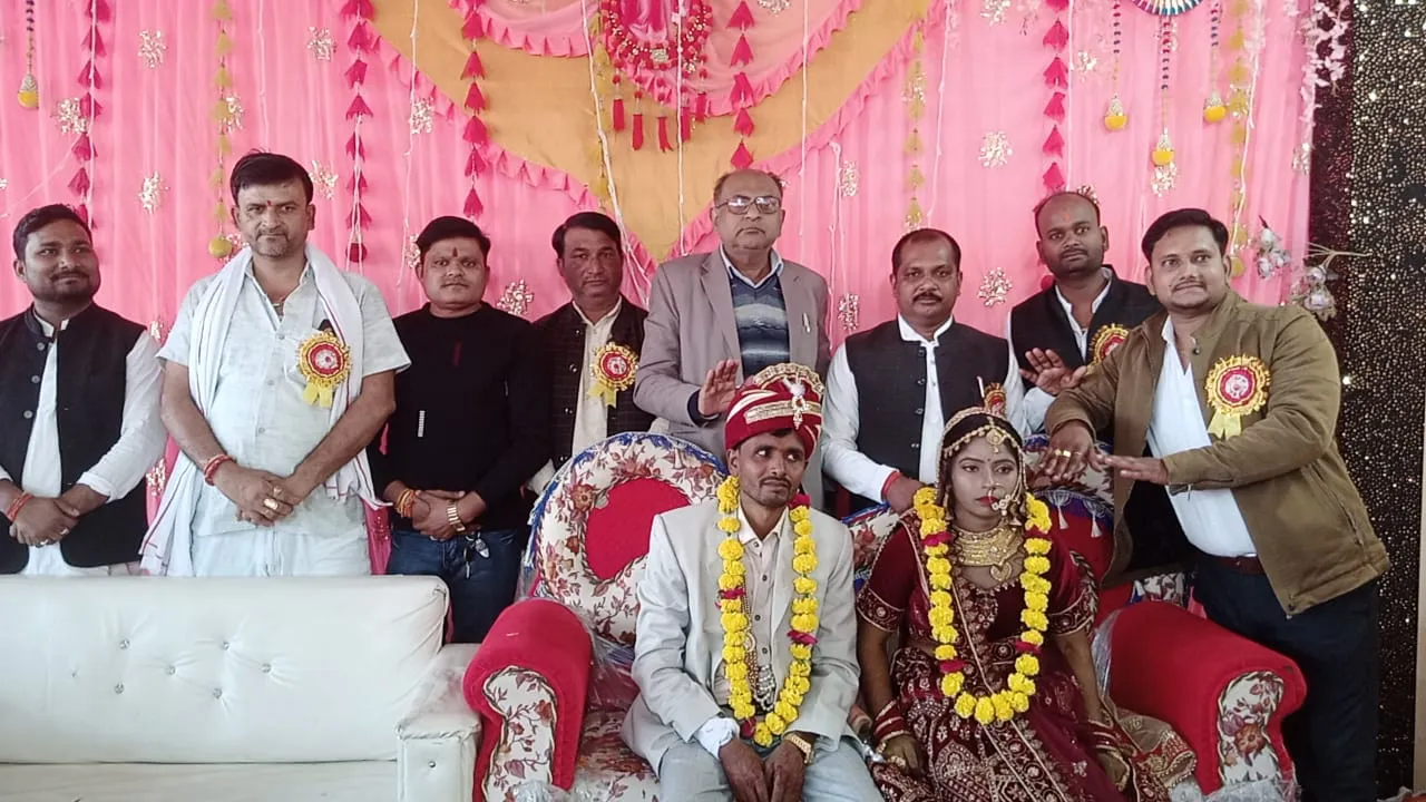 सामूहिक विवाह सम्मेलन में 22 जोड़े दाम्पत्यसूत्र में बन्धे