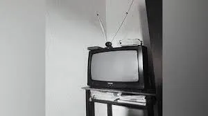 टेलीविज़न: जो जोड़ता, दिखाता और दिशा देता रहा