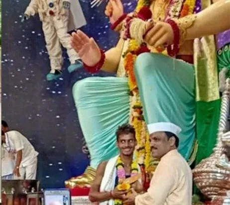 जल संरक्षण का संदेश लेकर गोविंद यादव तीसरी बार भदोही से मुंबई के लिए साइकिल यात्रा पर रवाना