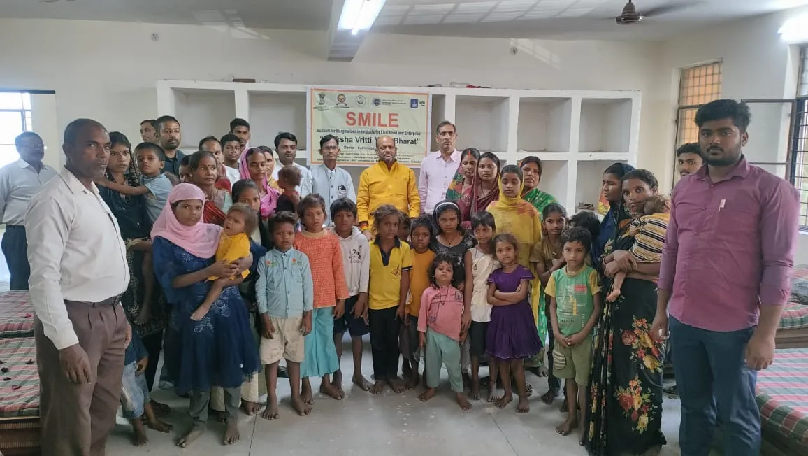 Kushinagar : जीवन भिक्षावृत्ति न कोई ठिकाना, जिनको विनय जायसवाल दिये आशियाना