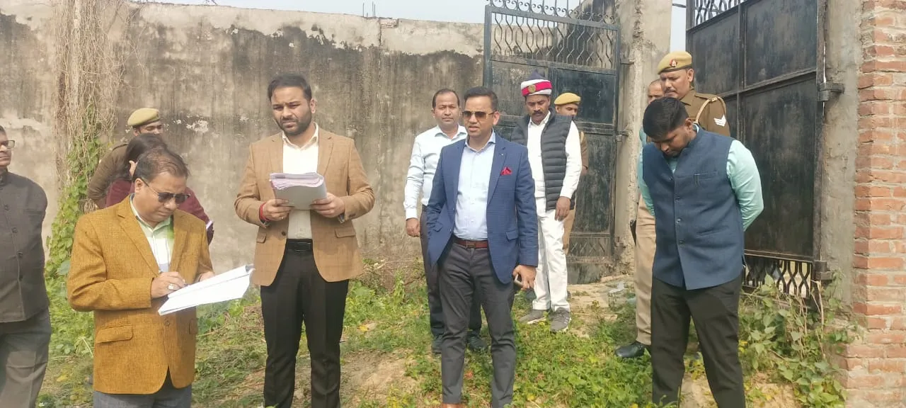 जिलाधिकारी ने विक्रय विलेख का स्टांप देयता की दृष्टि से किया स्थलीय निरीक्षण