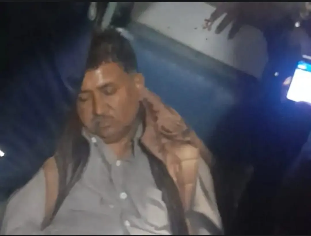 ट्रेन और प्लेटफॉर्म के बीच फंसकर हुई व्यक्ति की मौत, मोहिबुल्लापुर स्टेशन पर हुआ हादसा, सीतापुर सीएचसी में तोड़ा दम 