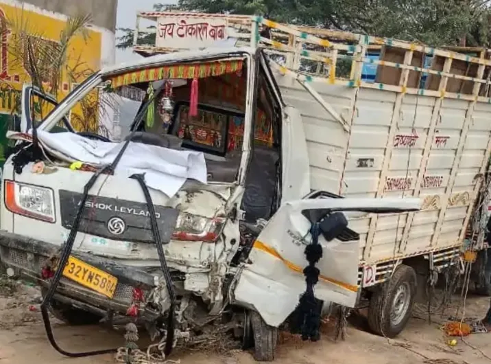 पाली गांव में पिकअप वाहन पेड़ से टकराया, एक युवक गंभीर रूप से घायल