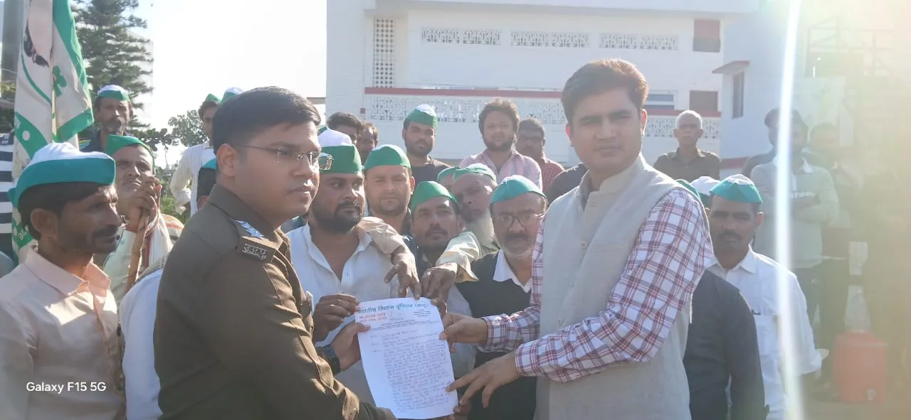 वार्ड नं. 10 में सड़क निर्माण में खुली लूट!