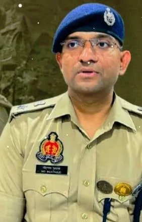 ललितपुर जिला कारागार में बागपत के कुख्यात अपराधी ढाका का आतंक. . . .