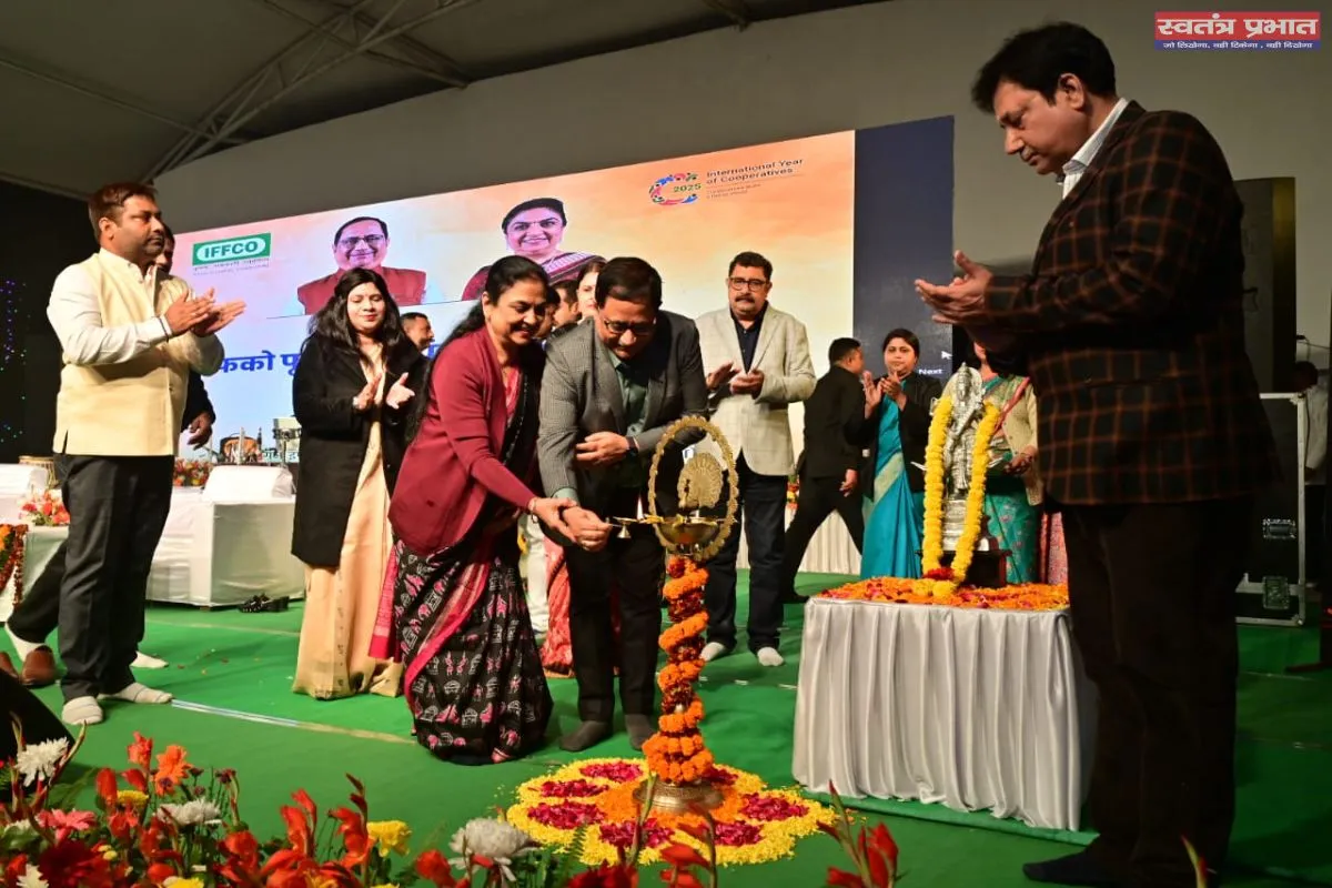  इफको संस्था के  मैन्युफैक्चरिंग और उपलब्धियो पर देश का भविष्य टिका है।