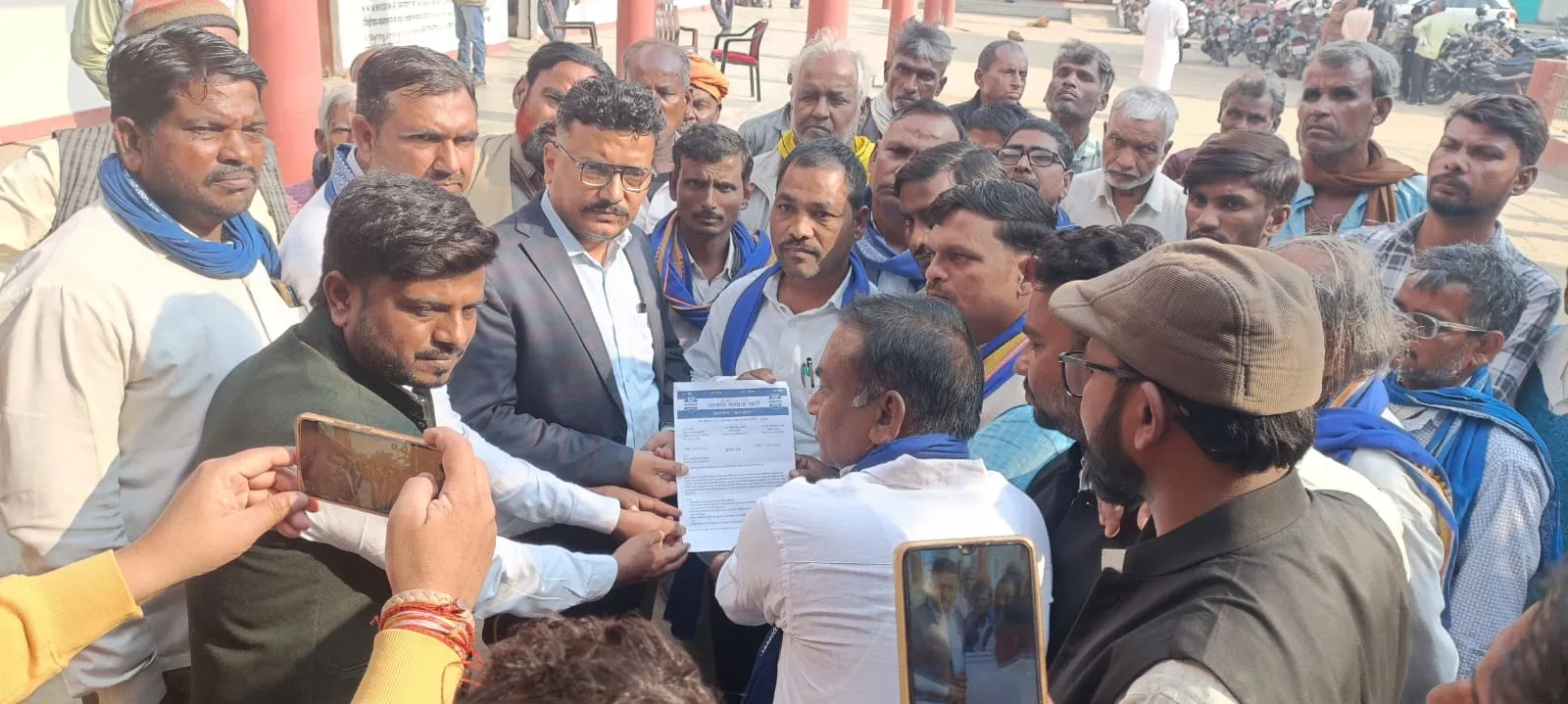  खाद व सिंचाई की समस्या को लेकर आसपा ने तहसील प्रशासन को पांच सूत्रीय ज्ञापन सौंपा