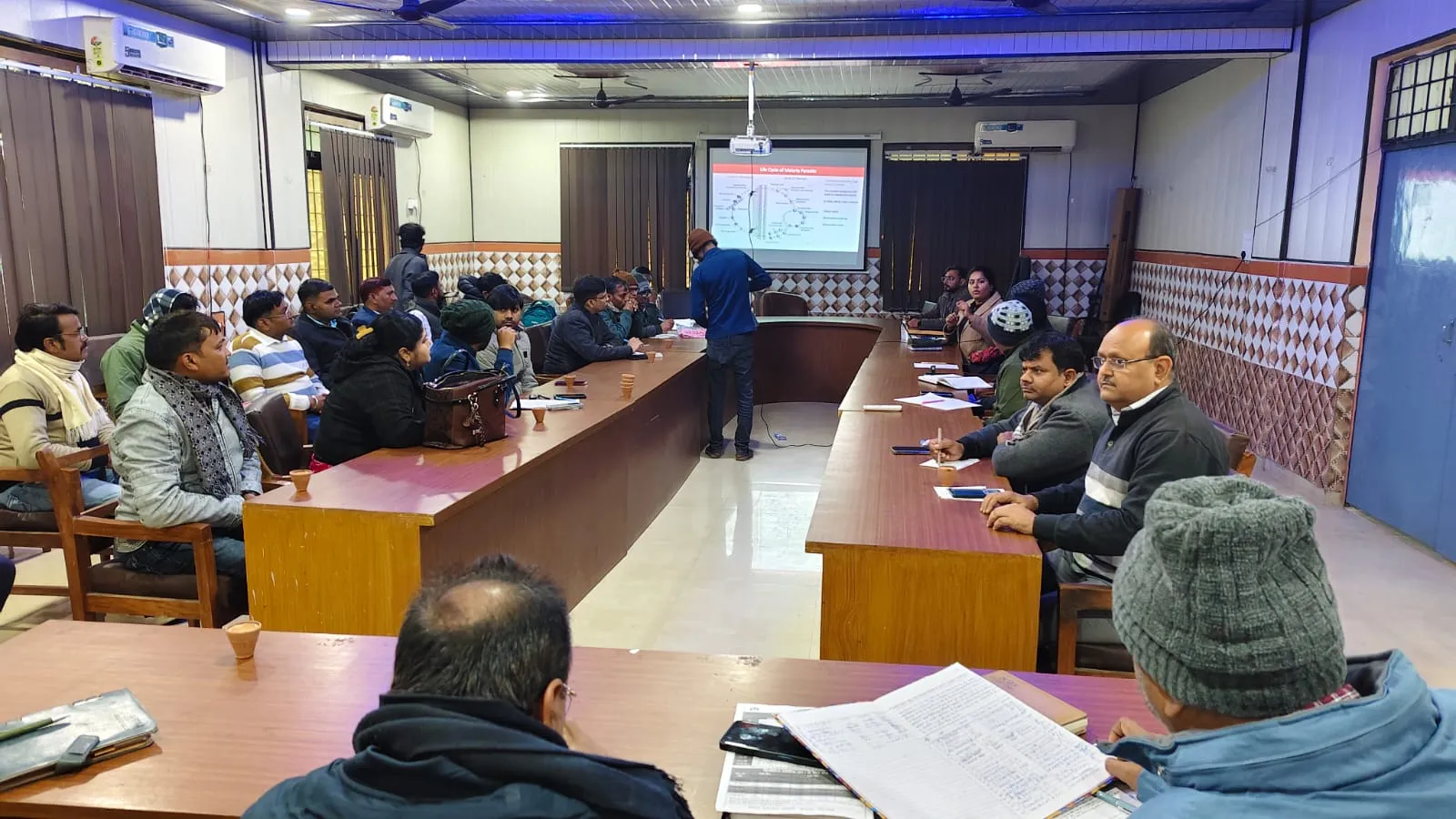 मलेरियल ड्रग प्रोटोकॉल एवं एम0एम0डी0पी0 सम्बन्धित  एक दिस्सीय गोष्ठी का आयोजन