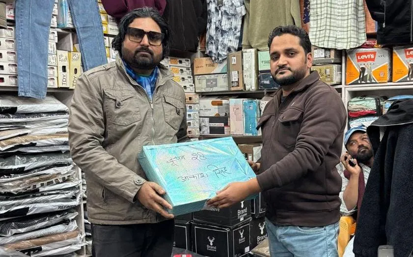 लुक्स गारमेंट्स के द्वारा लकी ड्रा का किया गया आयोजन, 17 लकी विजेताओं को मिले आकर्षक पुरस्कार