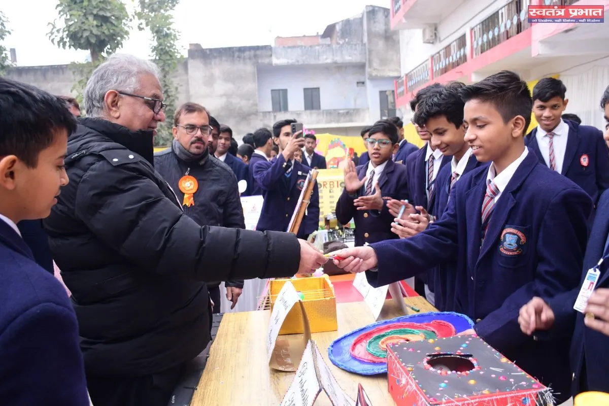 अजमत अली एवं इकबाल अली ने किया विज्ञान एवं कला प्रदर्शनी का उद्घाटन, गणमान्य अतिथियों की रही गरिमामयी उपस्थिति