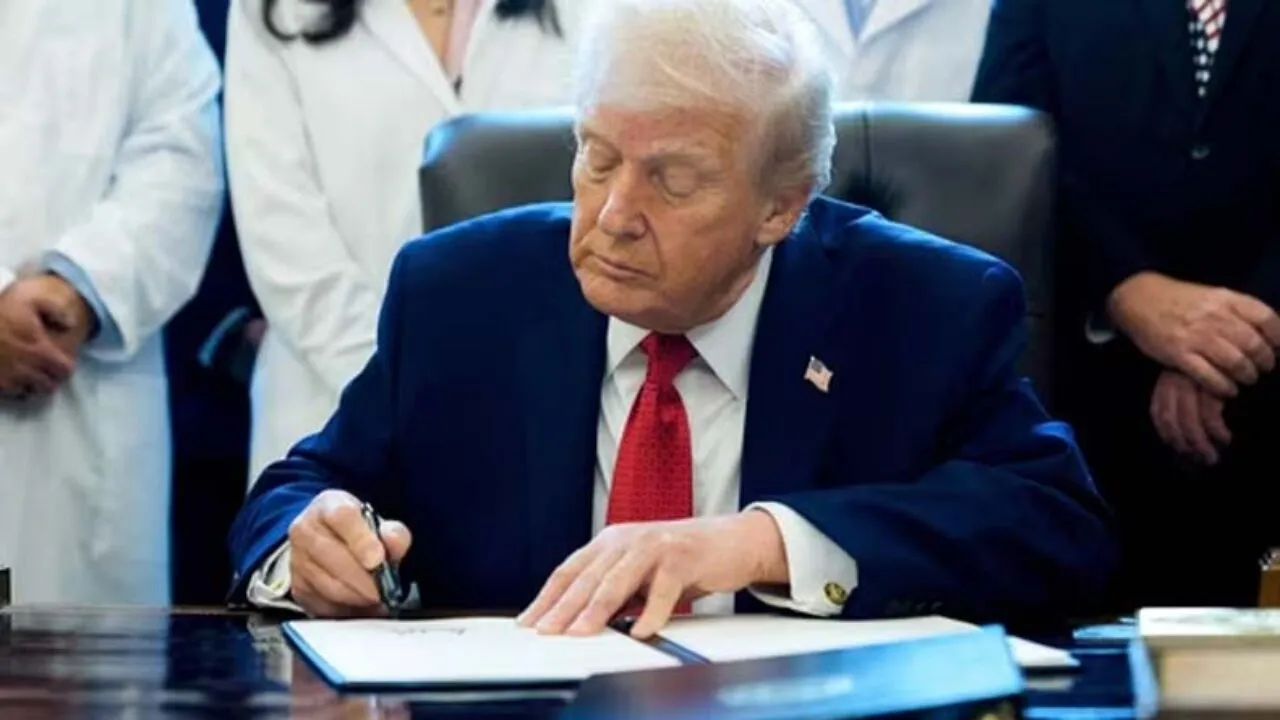 ट्रंप प्रशासन ने ग्रीन कार्ड लॉटरी कार्यक्रम किया स्थगित, ब्राउन यूनिवर्सिटी गोलीबारी से जुड़ा मामला बना वजह