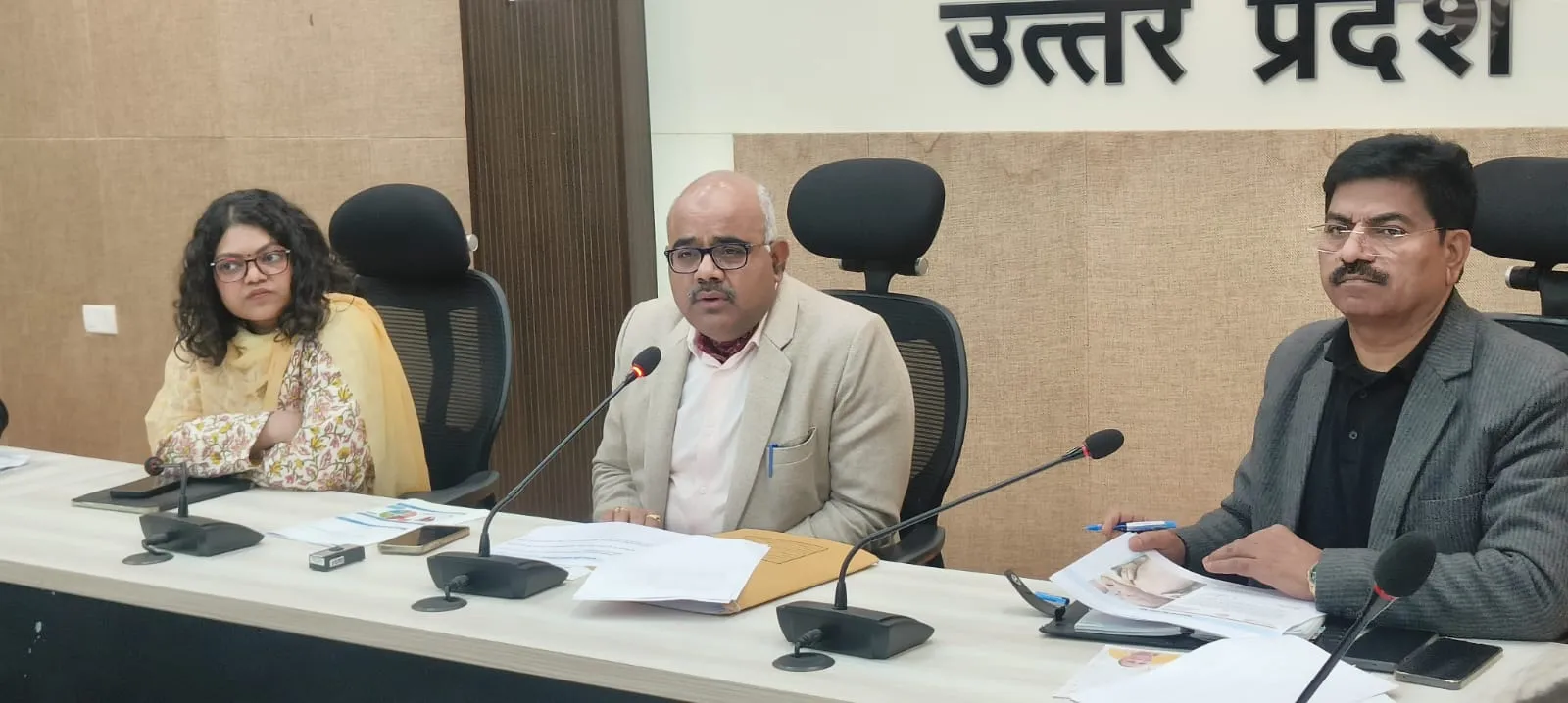 खसरा-रूबेला उन्मूलन पर प्रशासन सख्त, सर्विलांस और रिपोर्टिंग में ढिलाई नहीं चलेगी: डीएम