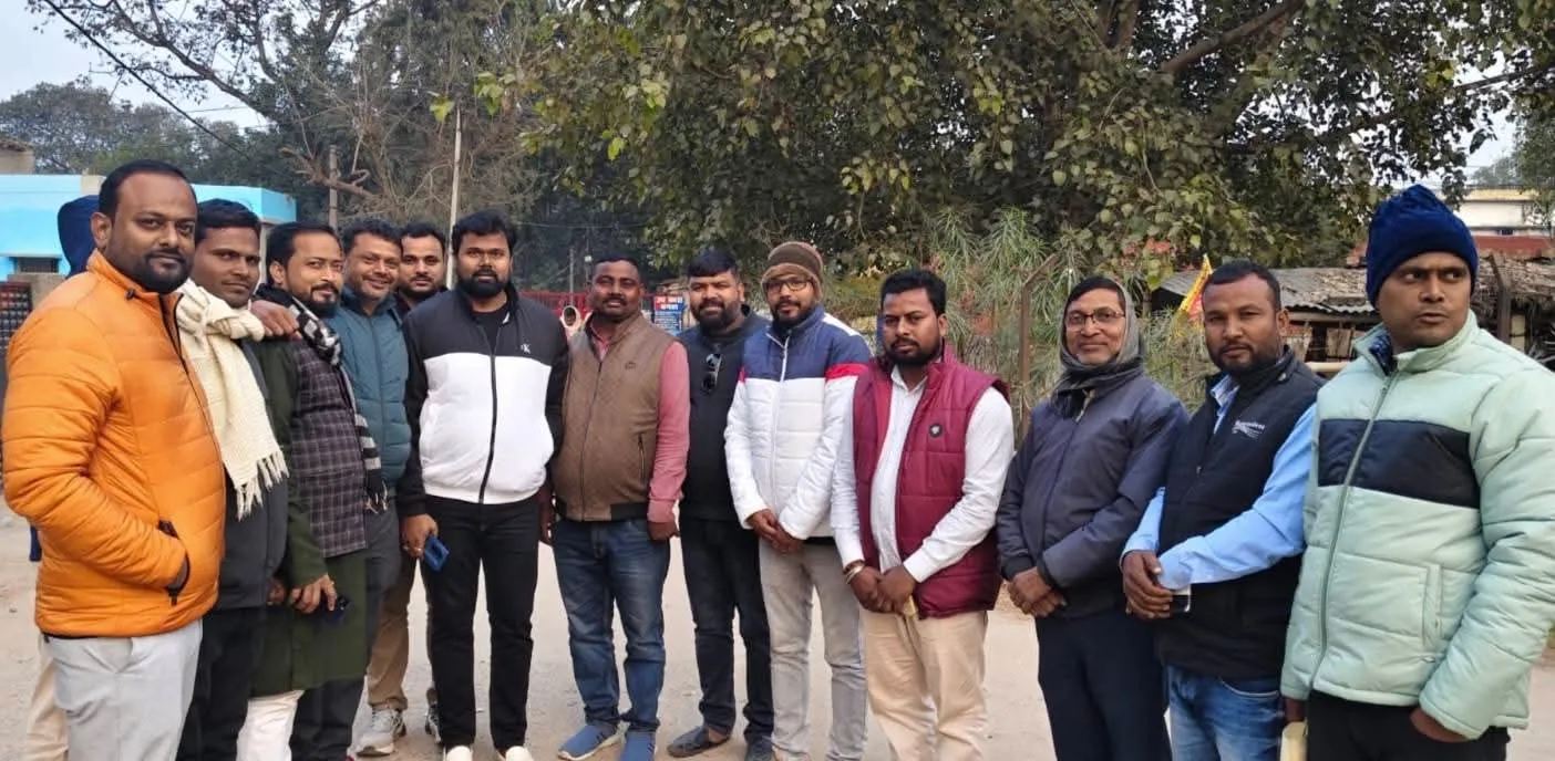 बगहा–बेलवनिया संघर्ष समिति का बड़ा ऐलान, 1 फरवरी को शास्त्री नगर चौक पर होगा सामूहिक सर मुंडन आंदोलन