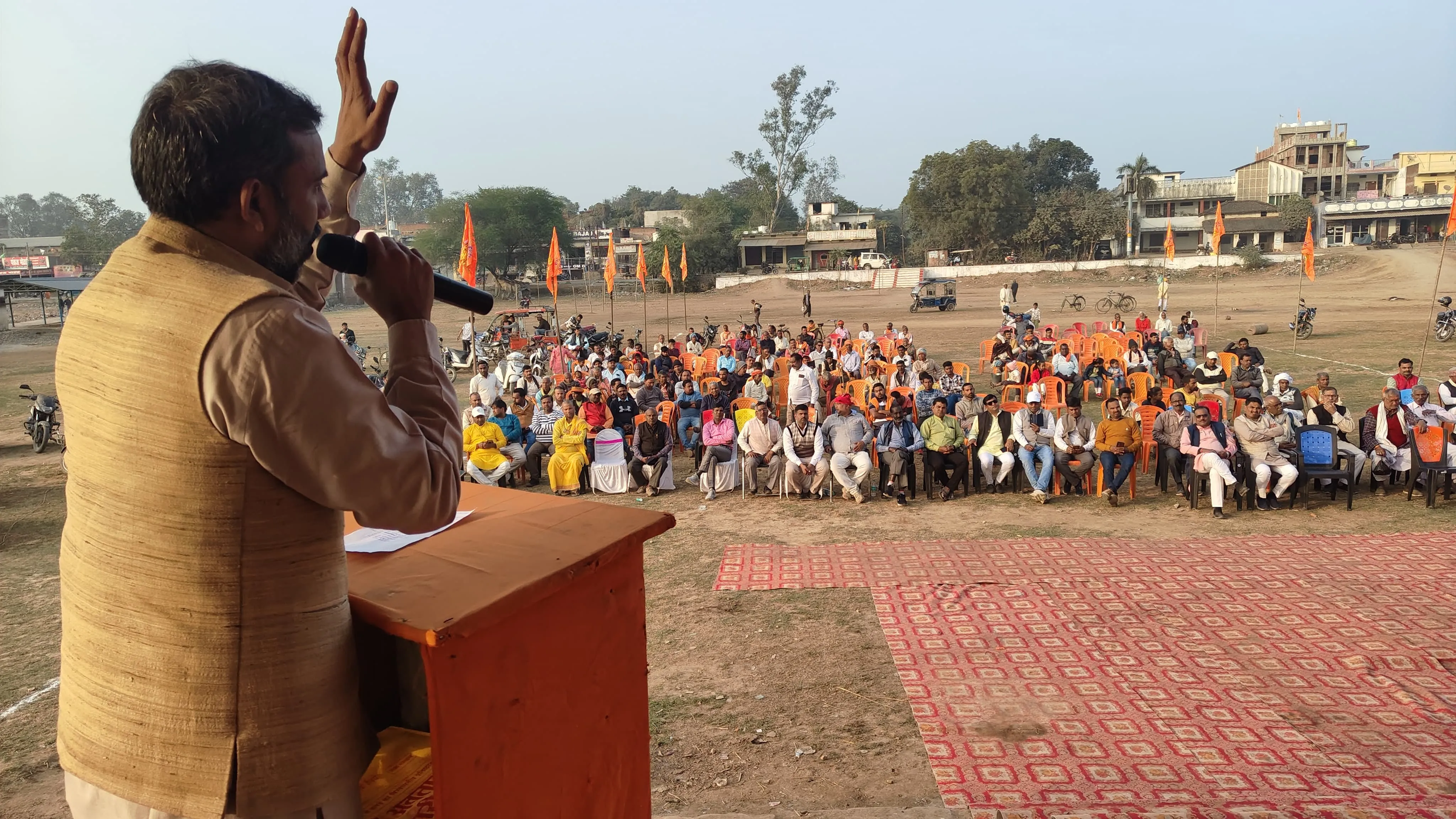 विंढमगंज हिंदू सम्मेलन में गूँजे भारत माता की जय के नारे, एकजुटता और गौ-सेवा का लिया संकल्प