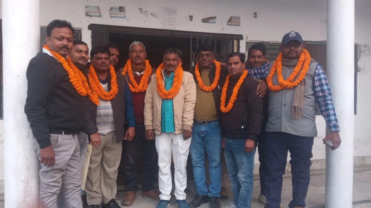 Kushinagar : सफाई कर्मचारी संघ के पडरौना ब्लॉक अध्यक्ष बने मधुसूदन चौहान