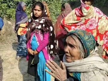 बलरामपुर में युवक की संदिग्ध मौत:घर के सामने चारपाई पर मिला शव, परिजनों को हत्या की आशंका 