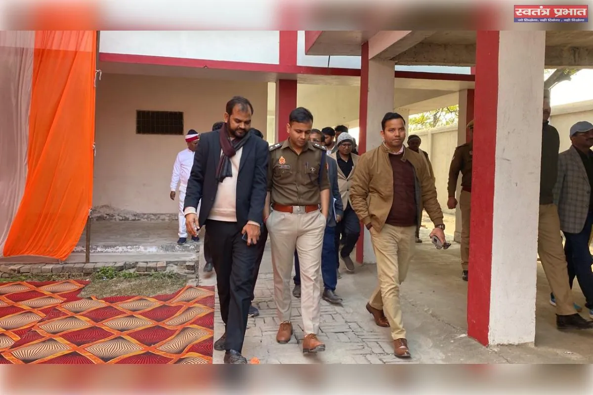माघ मेला प्रयागराज–2026 के दृष्टिगत भदोही में बने अस्थायी श्रद्धालु शिविरों का जिलाधिकारी व पुलिस अधीक्षक ने किया निरीक्षण