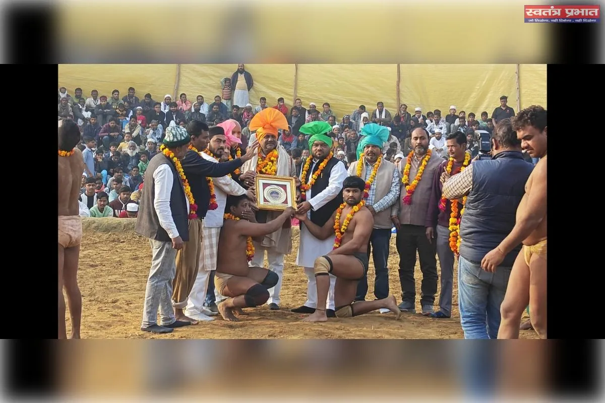 उर्स के अवसर पर आयोजित मेले में विराट कुश्ती दंगल प्रतियोगिता का फाइनल मुकाबला हुआ संपन्न