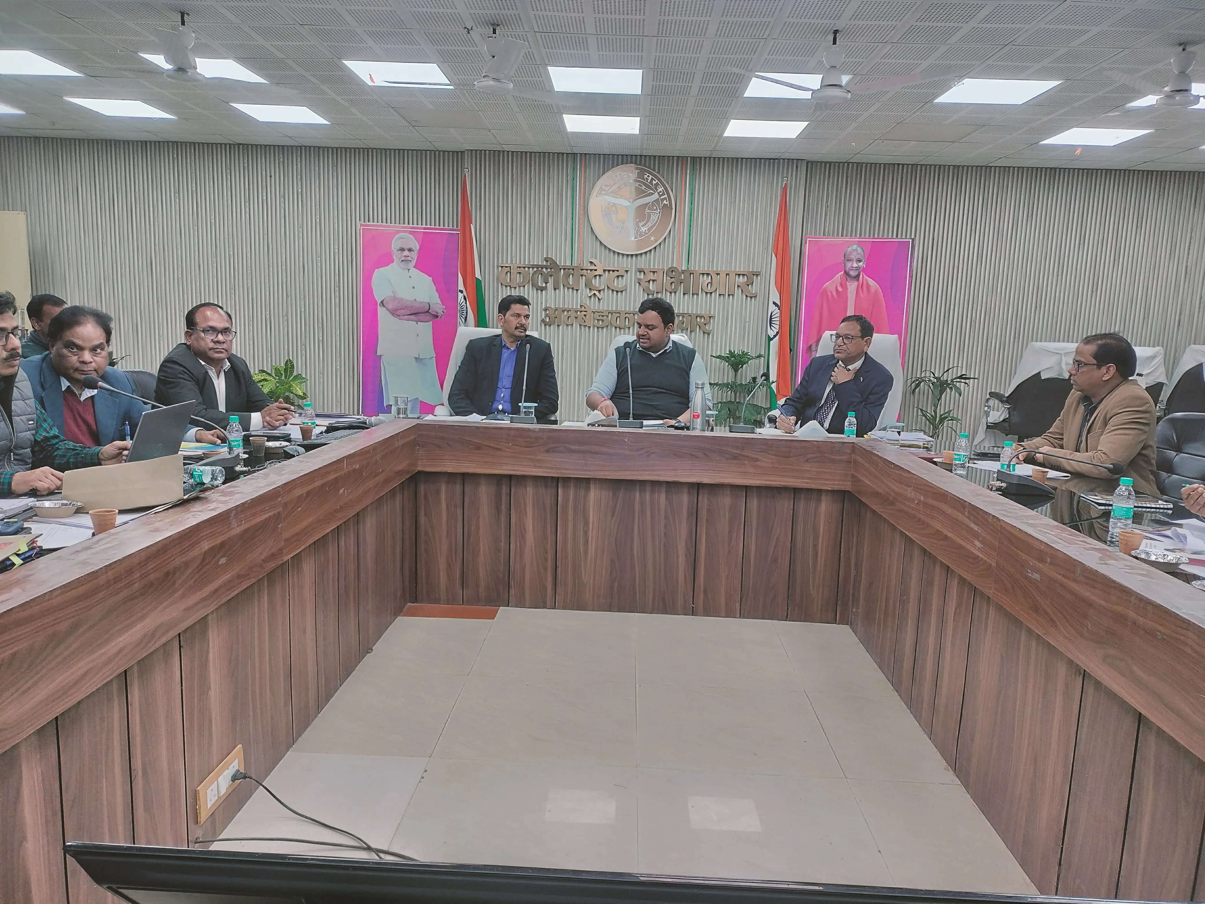 स्वास्थ्य सेवाओं में किसी भी स्तर पर शिथिलता क्षम्य नहीं होगी - डीएम