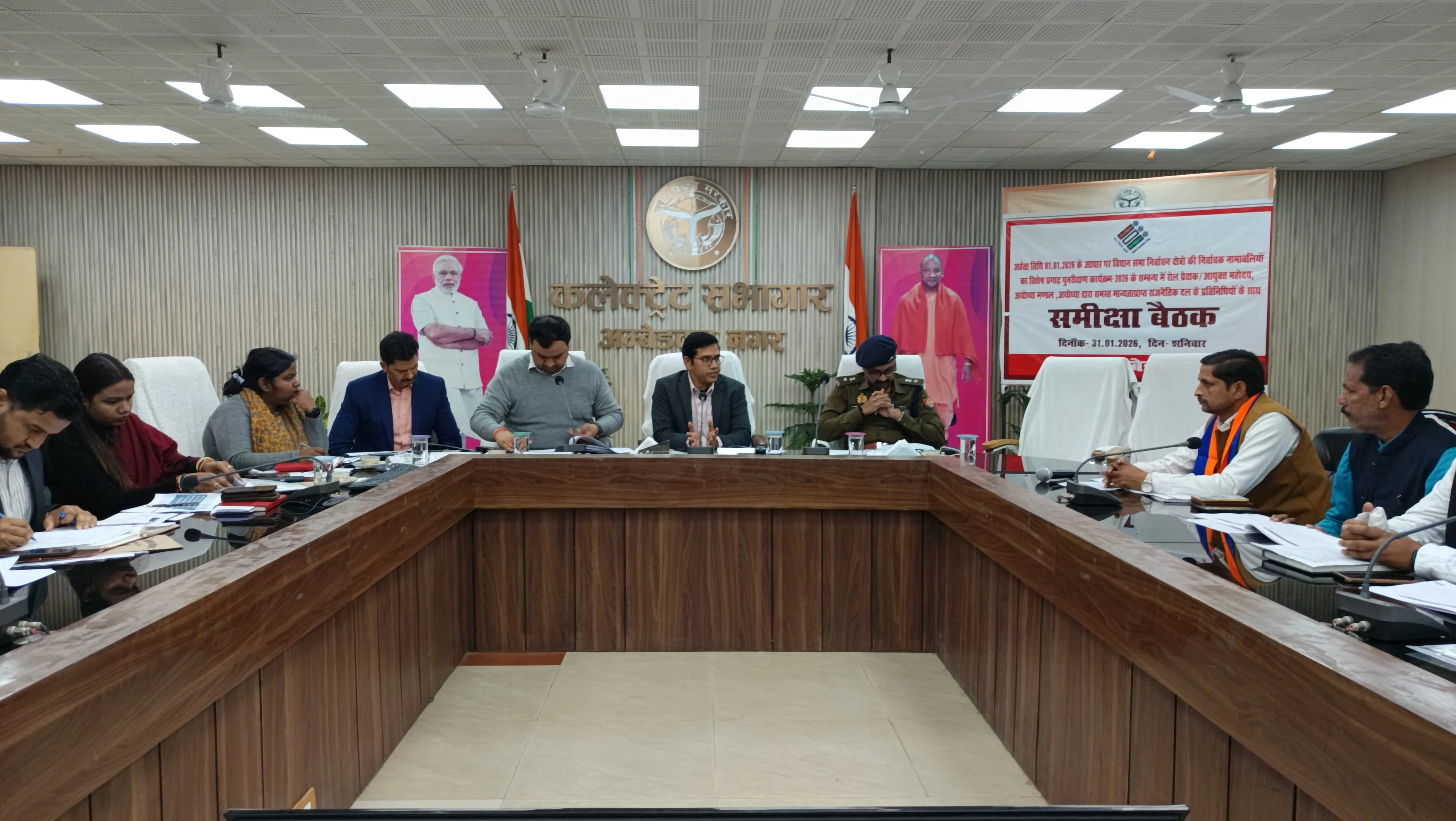 मतदाता सूची से वंचित न रहे कोई भी पात्र नागरिक— मण्डलायुक्त