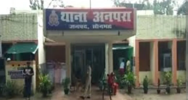 सोनभद्र पुलिस का ऑपरेशन क्लीन तेल माफियाओं के गढ़ पर डबल एक्शन, चोपन और अनपरा में भारी बरामदगी