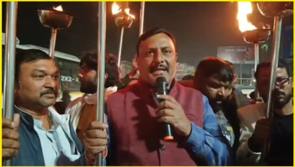 कुशीनगर : गंडक मार्ग जटहां–शास्त्रीनगर 8 किमी बनाम 20 किमी का खेल!