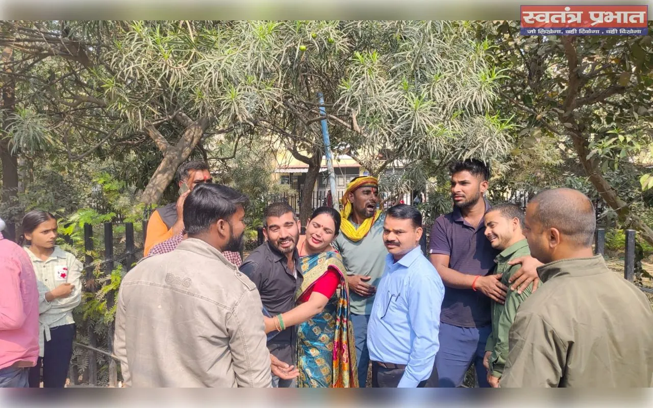 सड़क हादसे में नाना-नवासे की मौत